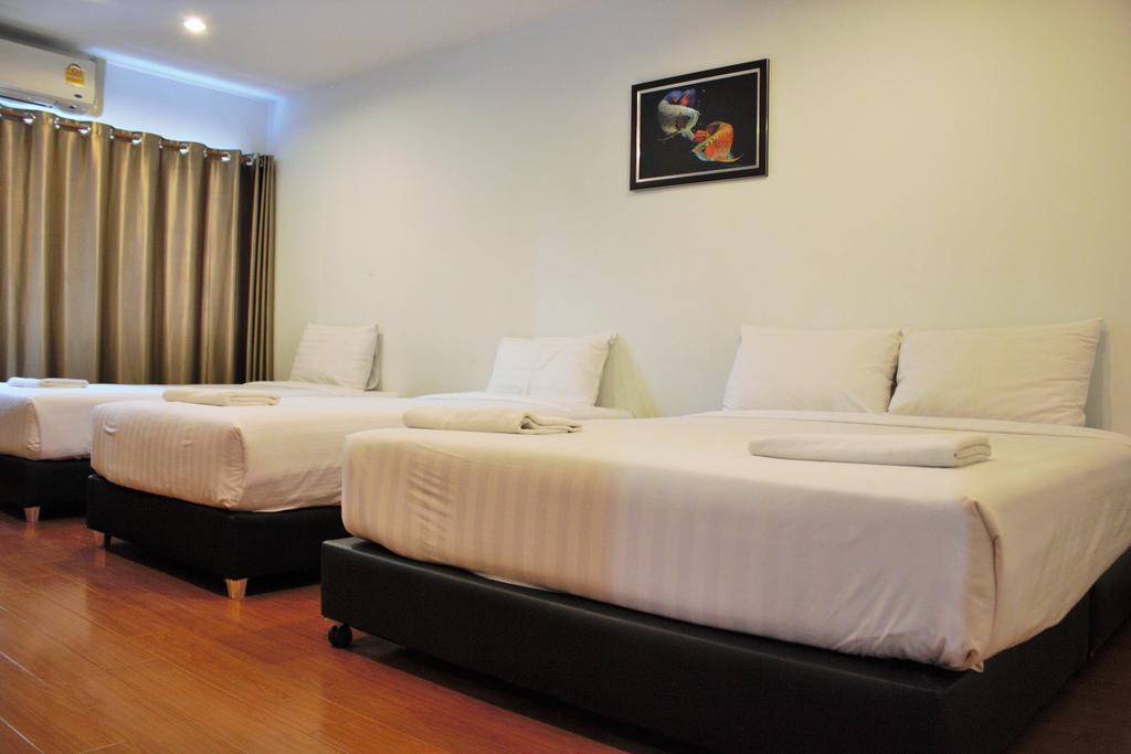 Double Dd House At Mrt Sutthisarn Bangkok Bagian luar foto
