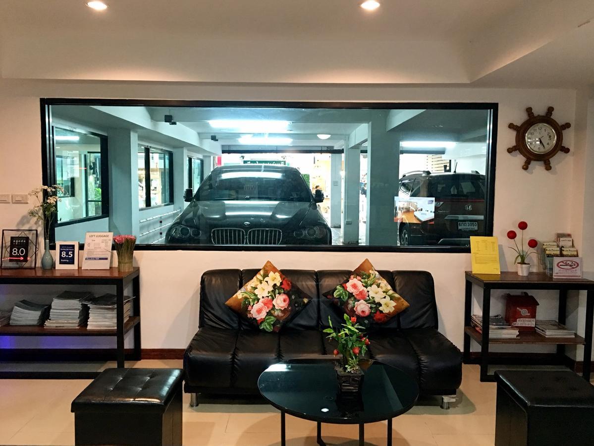 Double Dd House At Mrt Sutthisarn Bangkok Bagian luar foto