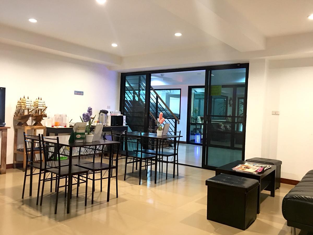 Double Dd House At Mrt Sutthisarn Bangkok Bagian luar foto